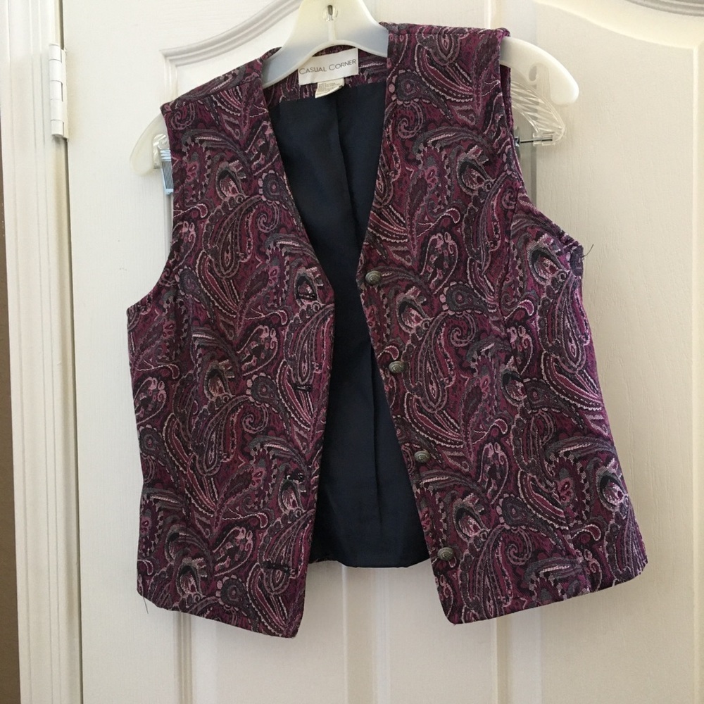 FINAL MARKDOWN LADIES casual corner vest 4